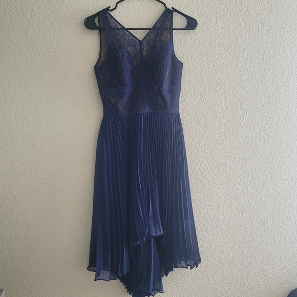 BCBG Paris NWT size 0 Lily Blue Night Dress - Picture 2 of 9